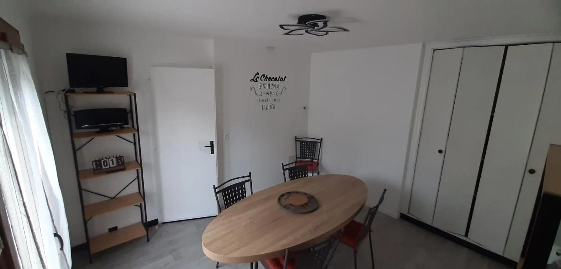 Maison Familiale A Gerde 0*,  France