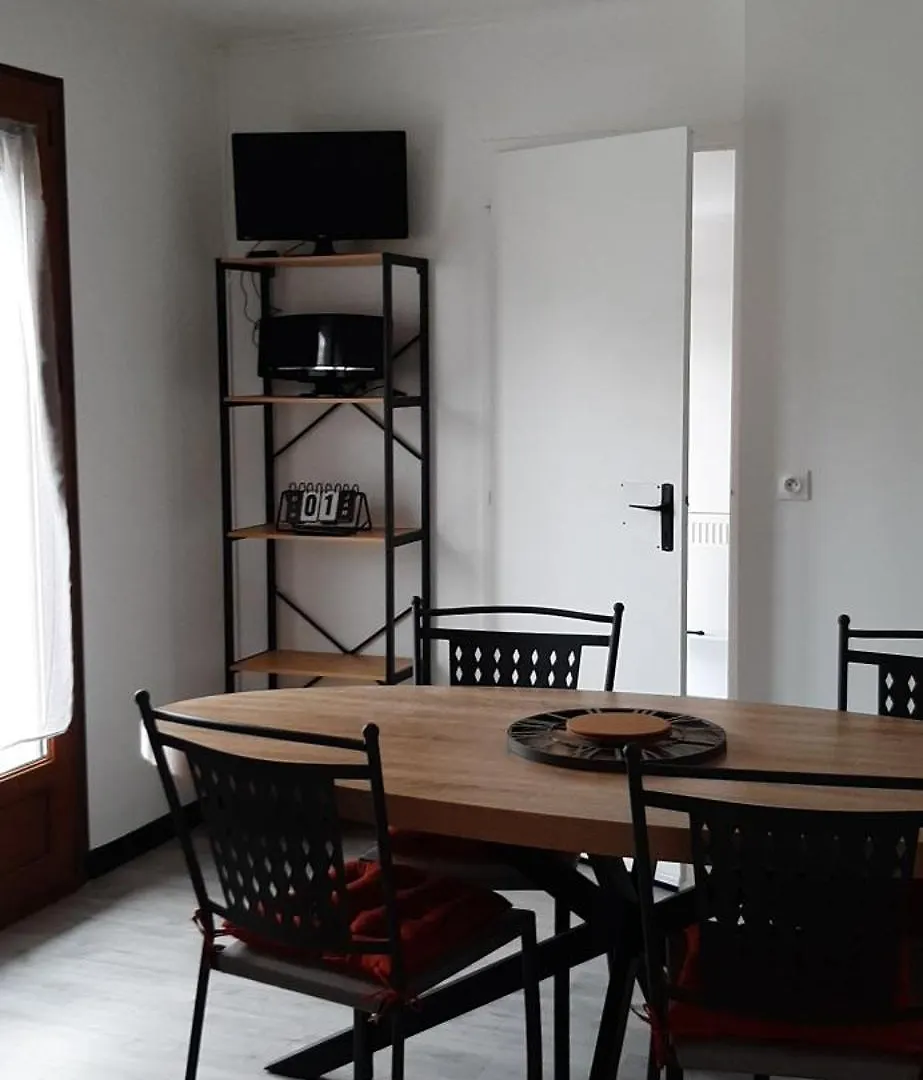 Maison Familiale A Gerde Holiday home